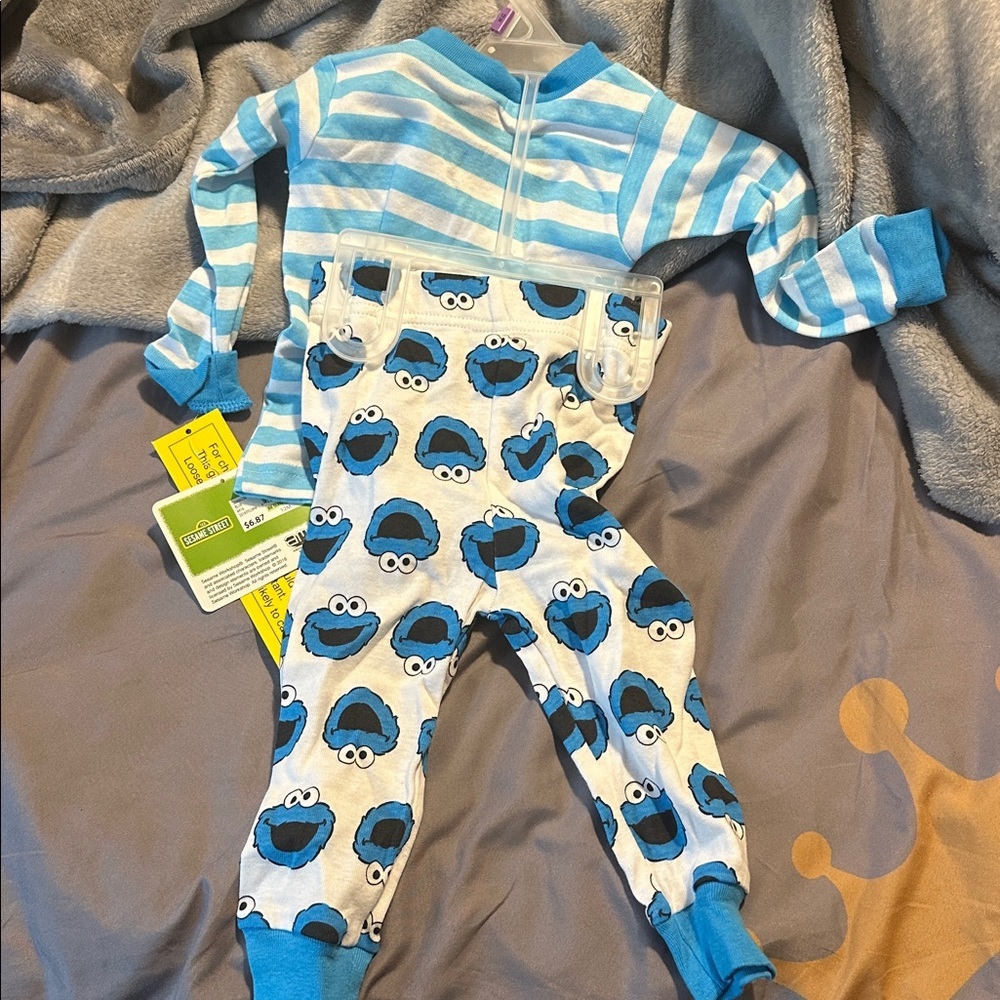 Sesame Street Blue Striped Cookie Monster 'Always Cool' Pajama Set - Picture 3 of 3